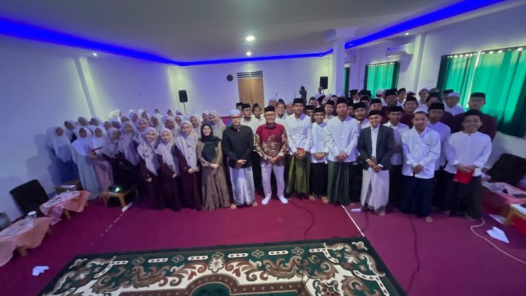 Semai Jiwa Kepemimpinan Islami, PPHQ Hamalatul Qur’an Al-Falakiyah Gelar Workshop Leadership untuk Ustadz, Ustadzah, dan Pengurus Santri